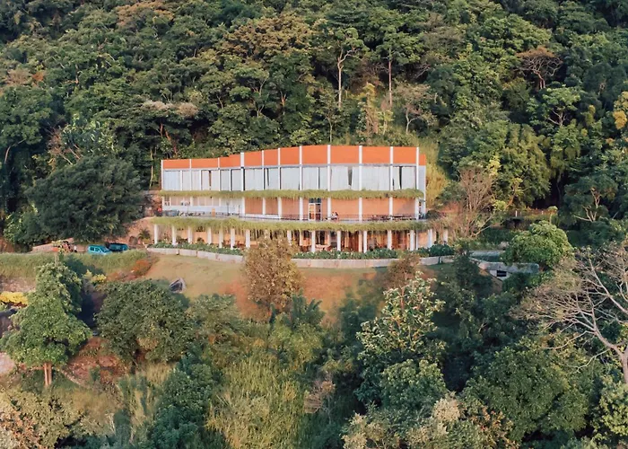 Arangala Forest Lodge