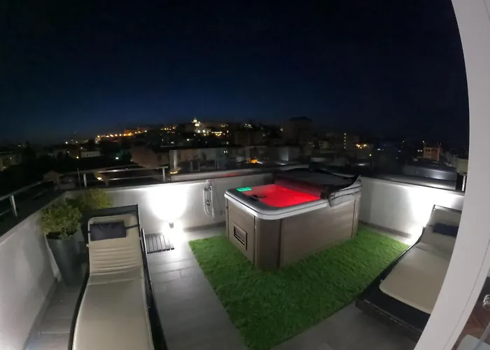 18 Dante Luxury Suites