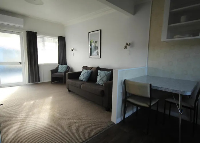 Beach Lodge Motels