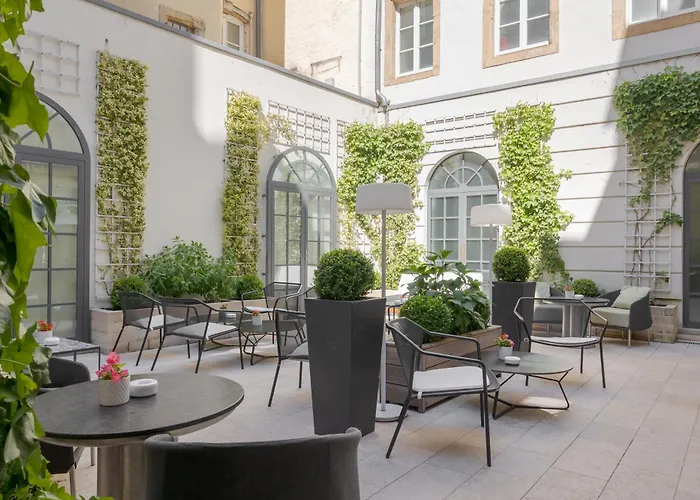 Hotel Le Place D'Armes - Relais & Chateaux