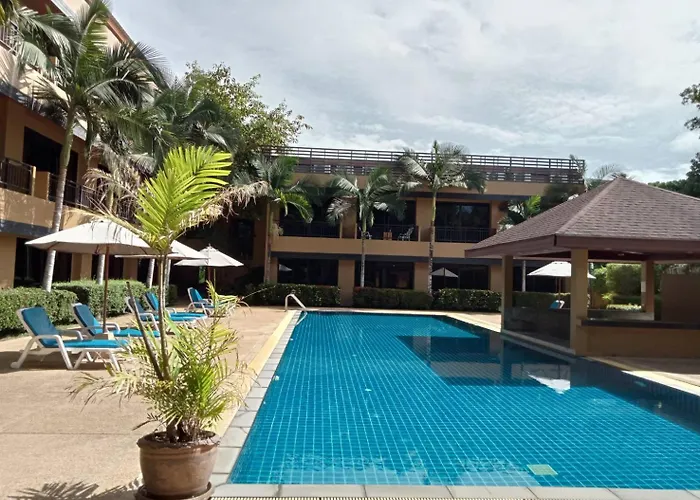 Naiyang Beach Hotel Sha Plus