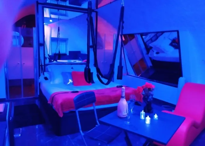 La suite miroir, love room avec jacuzzi