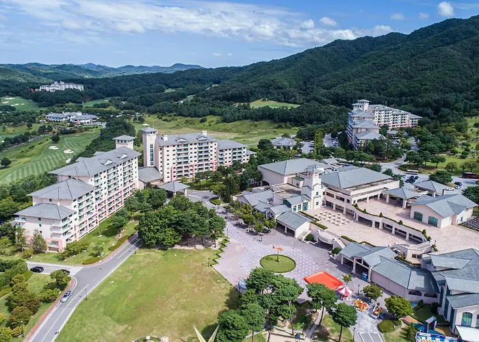 Oak Valley Resort Valley Village