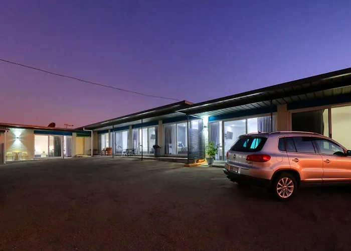 Hilltop Motel