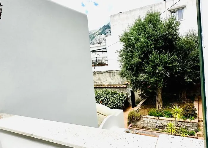 Villa La Zagara by CapriRooms