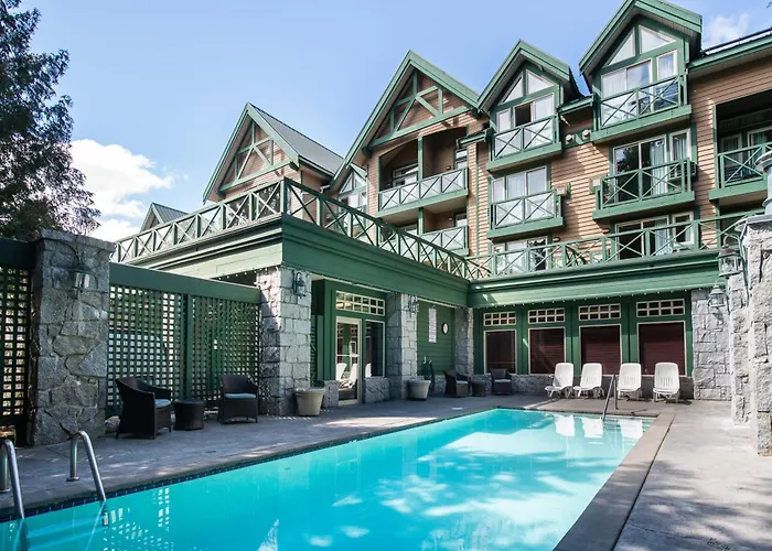 Pinnacle Hotel Whistler