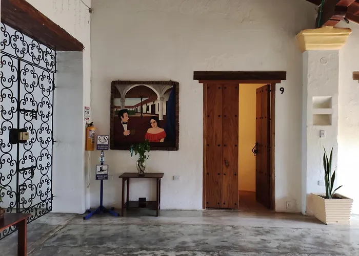HOTEL NIETO MOMPOX, ubicado en el corazón del centro histórico, frente al rio magdalena en zona de malecón