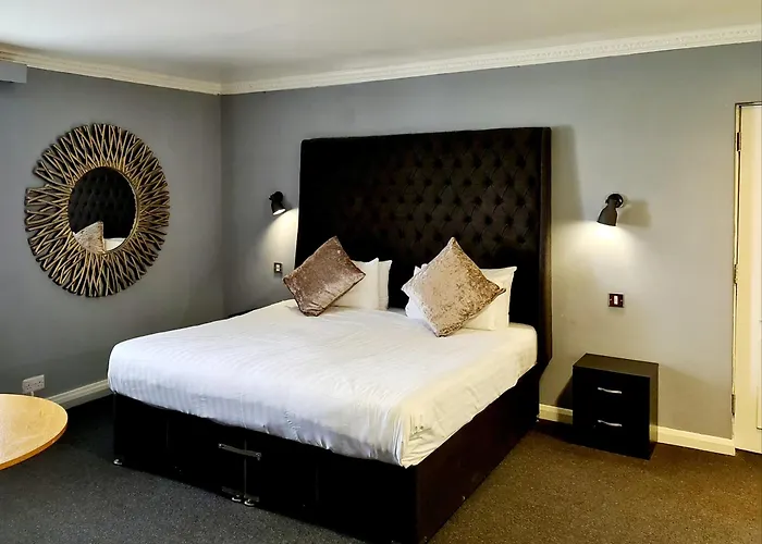 Barons Court Hotel Walsall