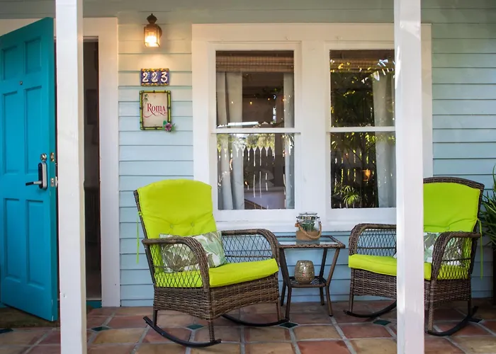Andrews Inn & Garden Cottages