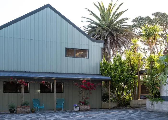 Bow Street Apartments & Cottage