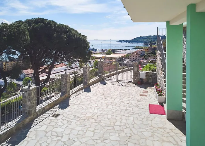 Villa dei Poeti La Spezia