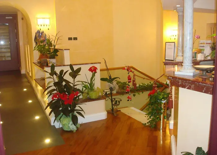 Hotel Dina