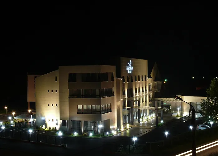 Black Tulip Hotel