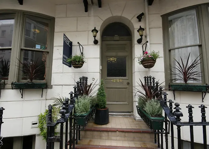 Paskins Town House