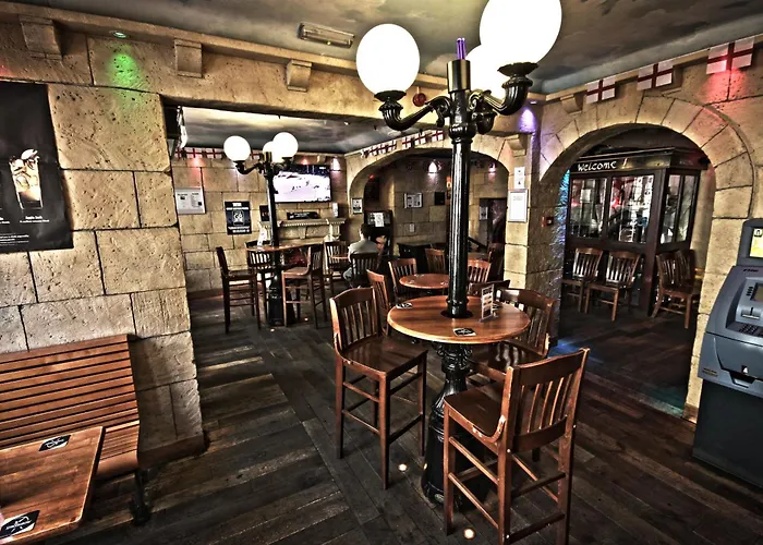 The George Hotel