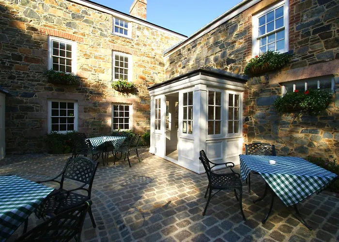 The Dixcart Hotel