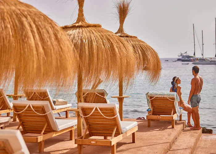 Universal Hotel Aquamarin Sant Elm