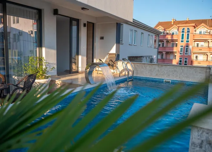 Bed and Breakfast Premium Berlin With Pool Ulcinj