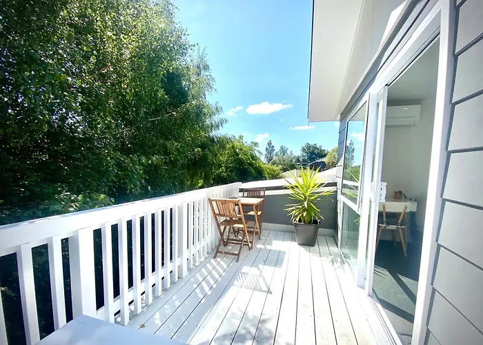 2 Mile Bay Guesthouse Taupo
