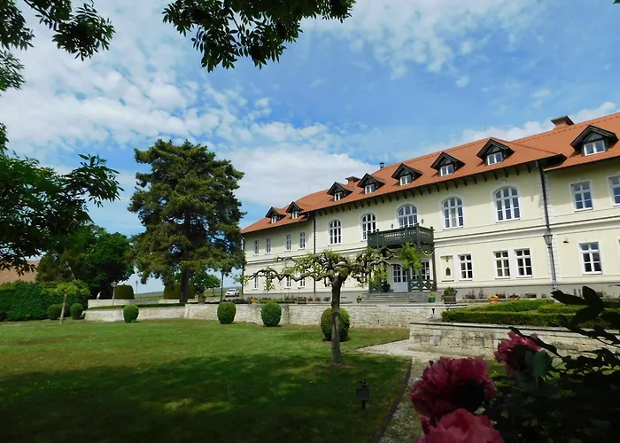 Castle Hotel Grof Degenfeld Tarcal