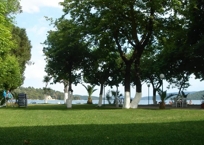 Avra Beach Hotel