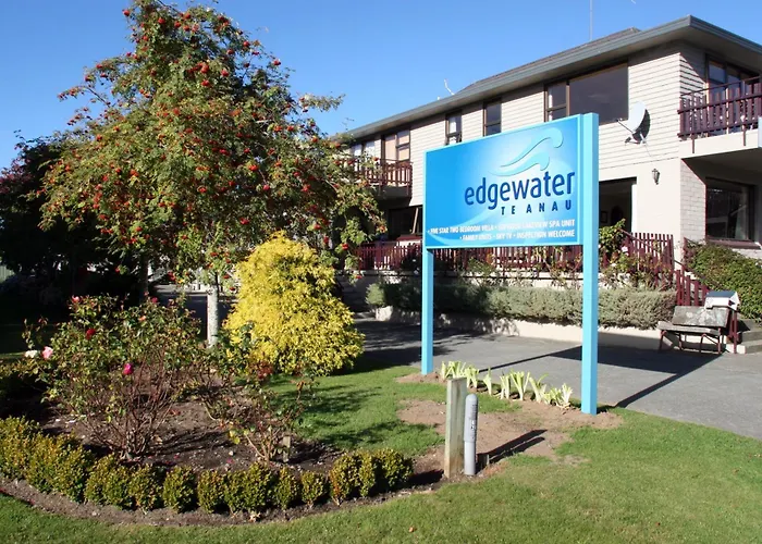 Edgewater Motel