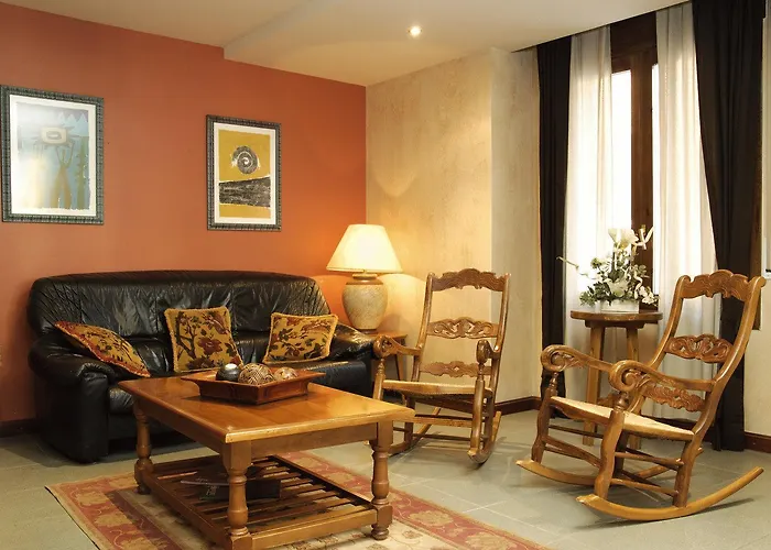 Hotel Pirineos
