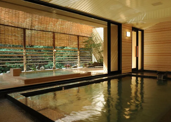 Hotel Iwaso Hatsukaichi