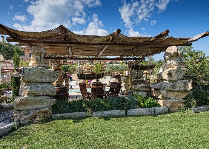 Il Giardino dei Flintstones B&B
