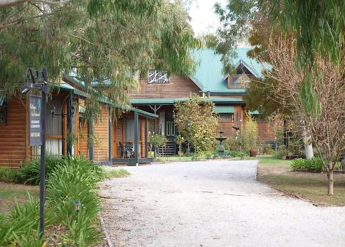 Cottages On Edward