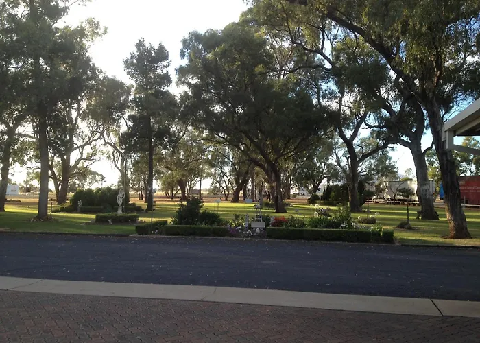 Cooee Motel
