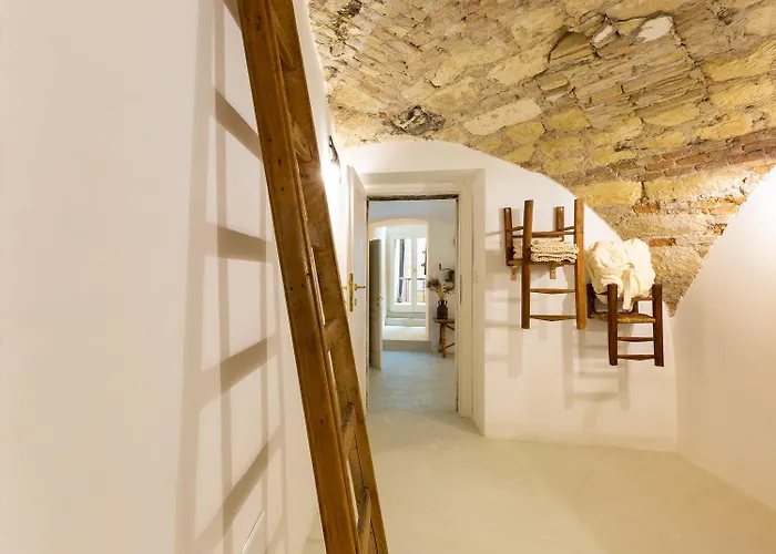 Crobi Museum And Suites