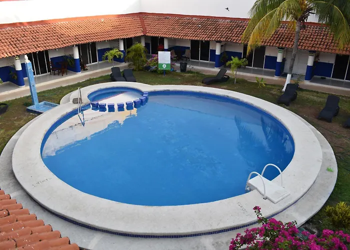 Plaza Almendros Hotel Isla Mujeres