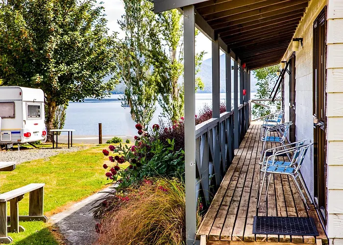 Lakeview Holiday Park & Motels