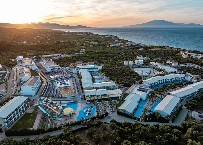 Caretta Paradise Resort & Waterpark Tragaki