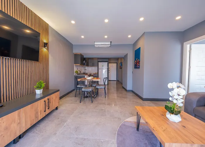 Mrt Suites Lara