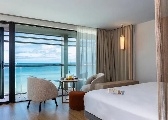 Oceania Saint Malo Hotel