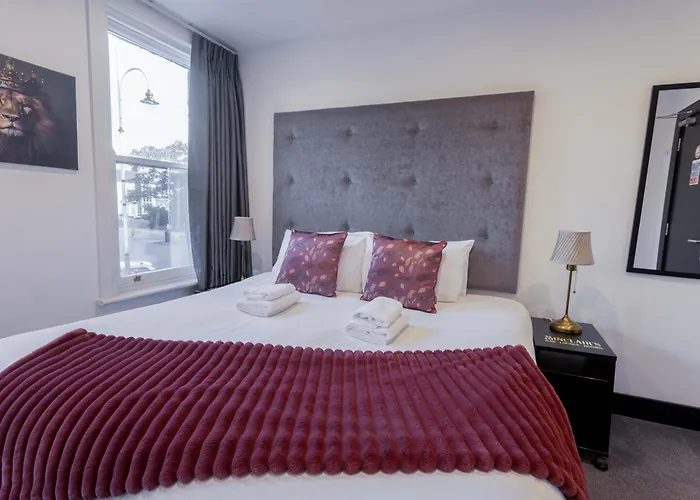 Sinclair'S Rooms Southport