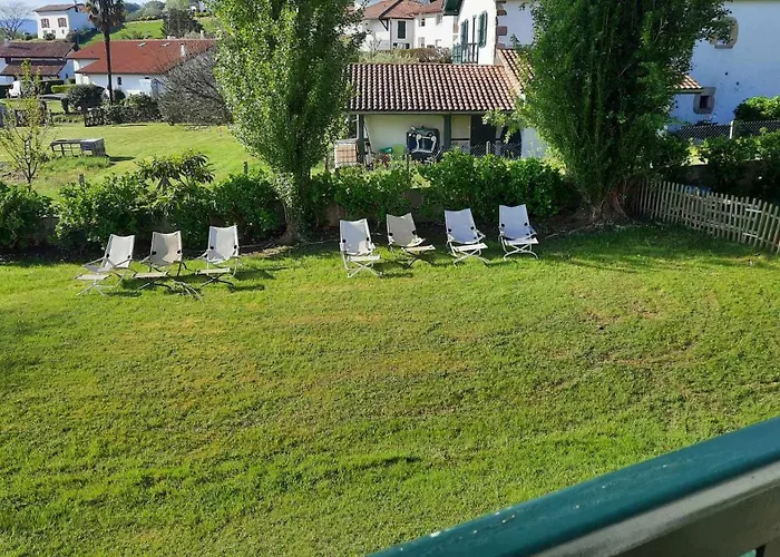 Hotel Mendionde