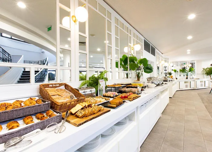 Mouratoglou Hotel & Resort Biot