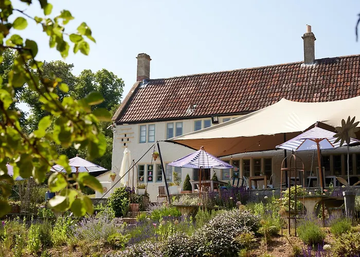 The Wheatsheaf Combe Hay