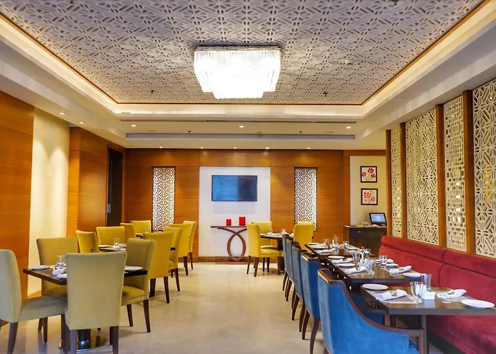Golden Sarovar Portico