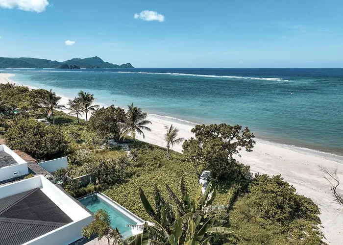 Amber Lombok Beach Resort Selong Belanak