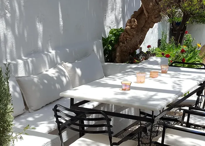 Villa Aphrodite Lindos Suites