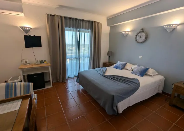 Casa Rosa Montes Hotel Luz