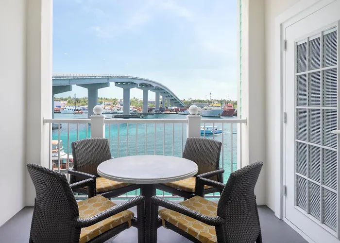 Harborside Resort & Vacation Rentals At Atlantis Nassau