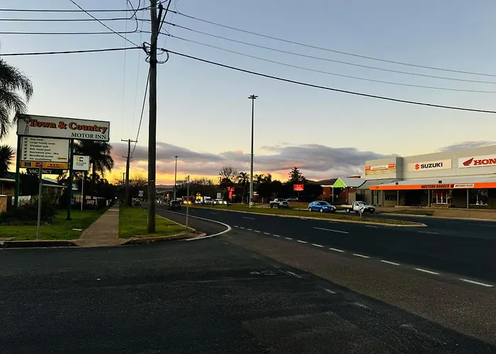 Town And Country Motor Inn