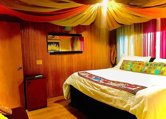 Indian Palace Boutique