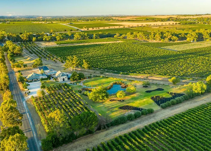 Pirathon Country Estate