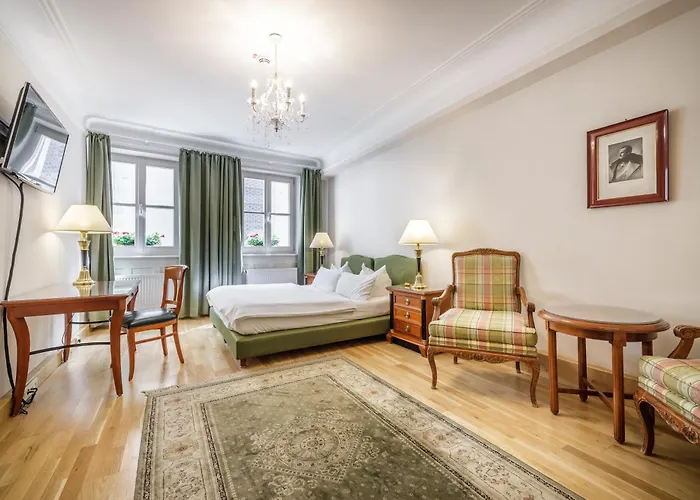 Chin-Chin Hotel ehemals Bohemian Hotel Regensburg